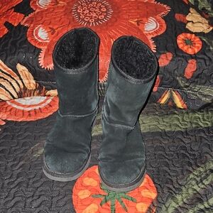 Koolaburra Short Black Winter UGG Boots